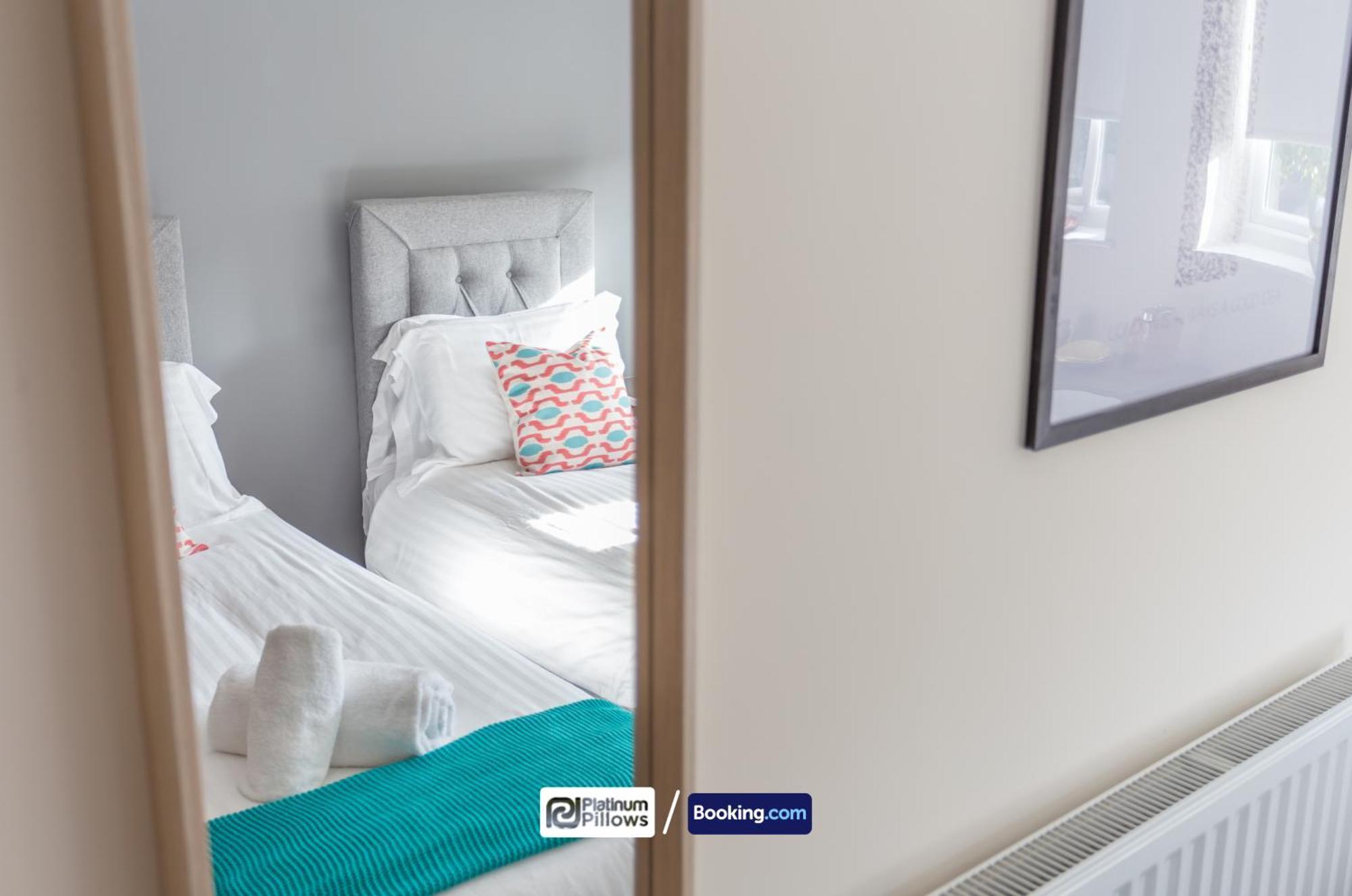 Modern Oxford 2 Bedroom Apartments, Families & Contractor Accommodation, Near John Radcliffe Hospital
