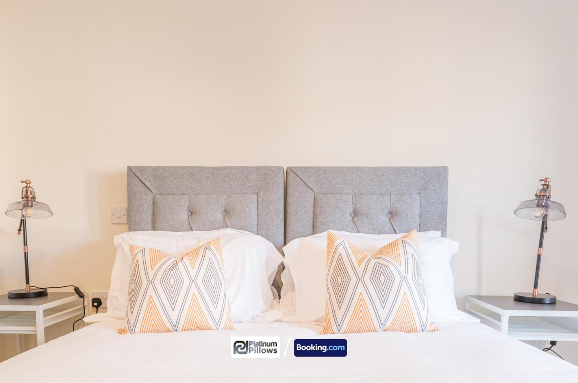 Apartment Modern Oxford 2 Bedroom Apartments, Families & Contractor Accommodation, Near John Radcliffe Hospital Oxford