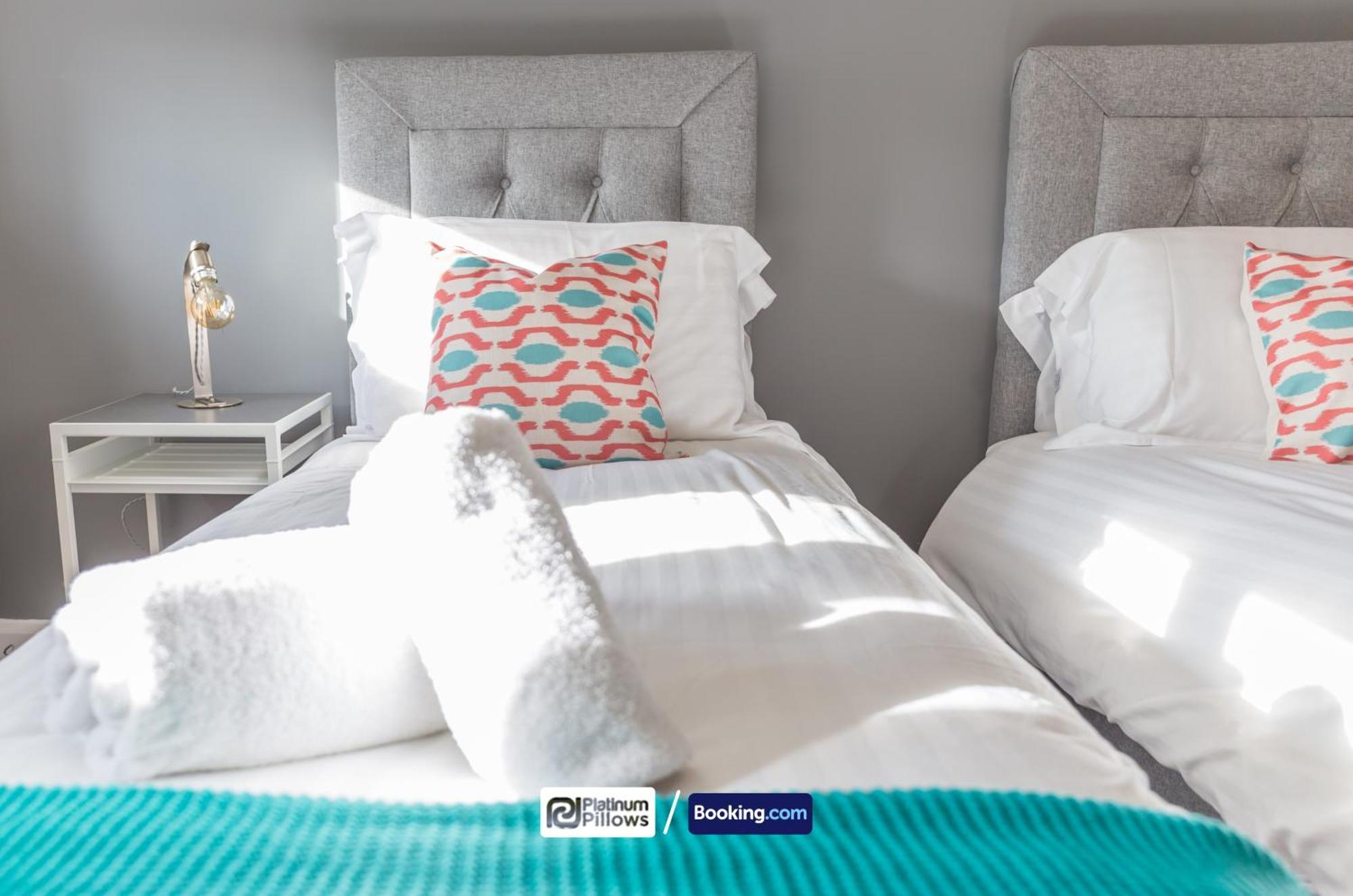 Modern Oxford 2 Bedroom Apartments, Families & Contractor Accommodation, Near John Radcliffe Hospital