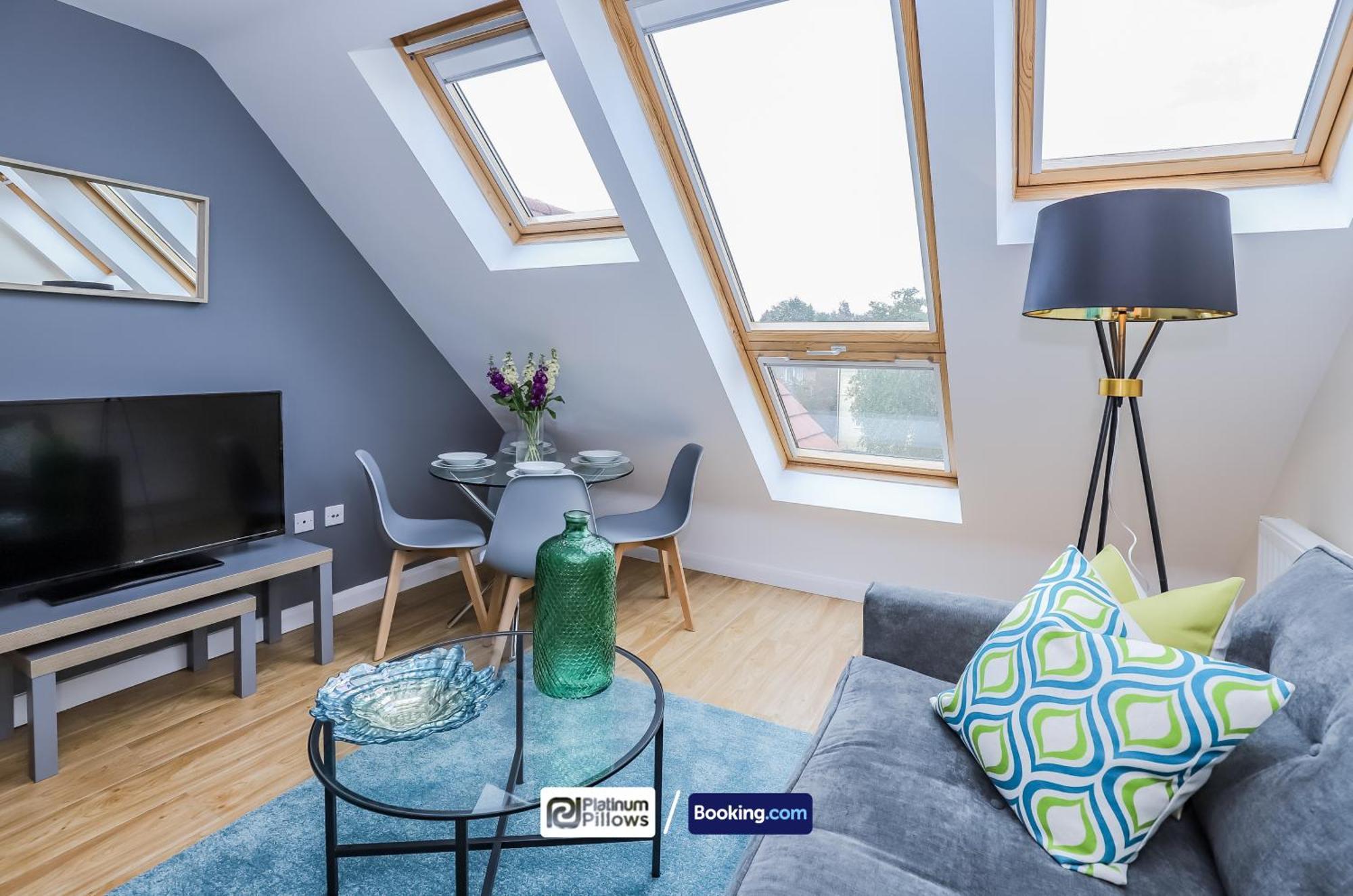 Apartment Modern Oxford 2 Bedroom Apartments, Families & Contractor Accommodation, Near John Radcliffe Hospital Oxford