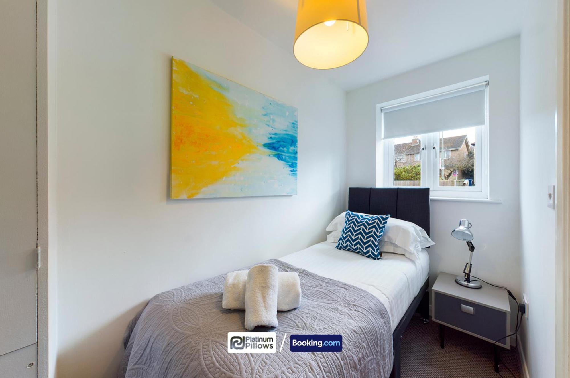 Modern Oxford 2 Bedroom Apartments, Families & Contractor Accommodation, Near John Radcliffe Hospital * Oxford