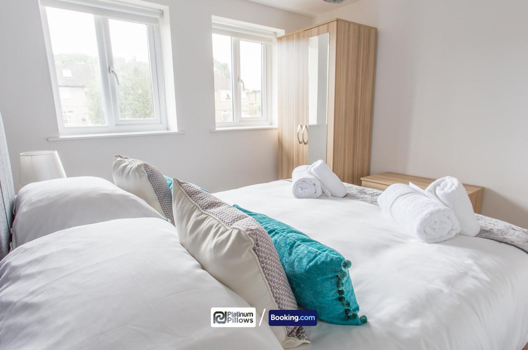 Modern Oxford 2 Bedroom Apartments, Families & Contractor Accommodation, Near John Radcliffe Hospital *